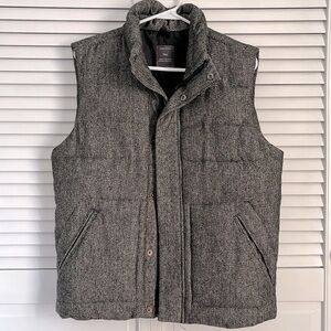 Gap Men’s puffer vest